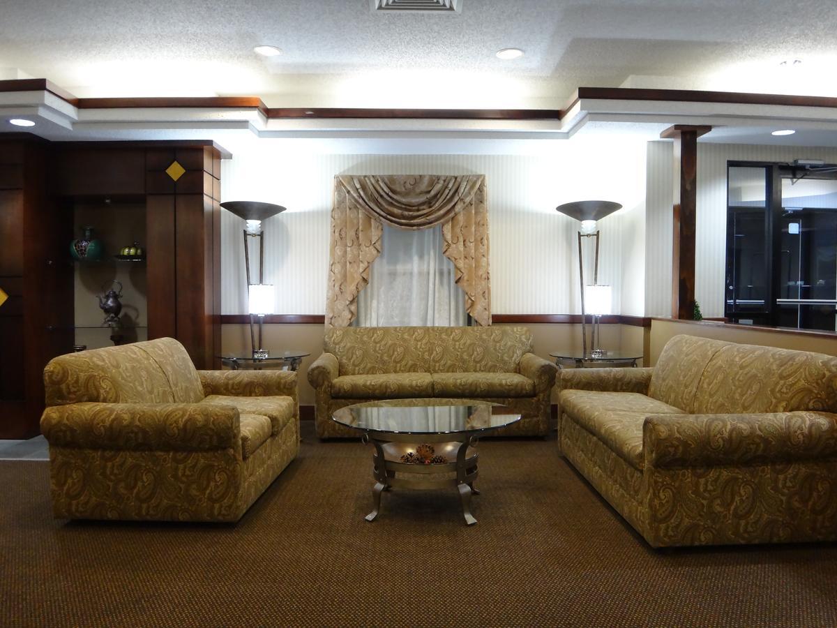 דודג' סיטי Windsor Inn & Suites מראה חיצוני תמונה