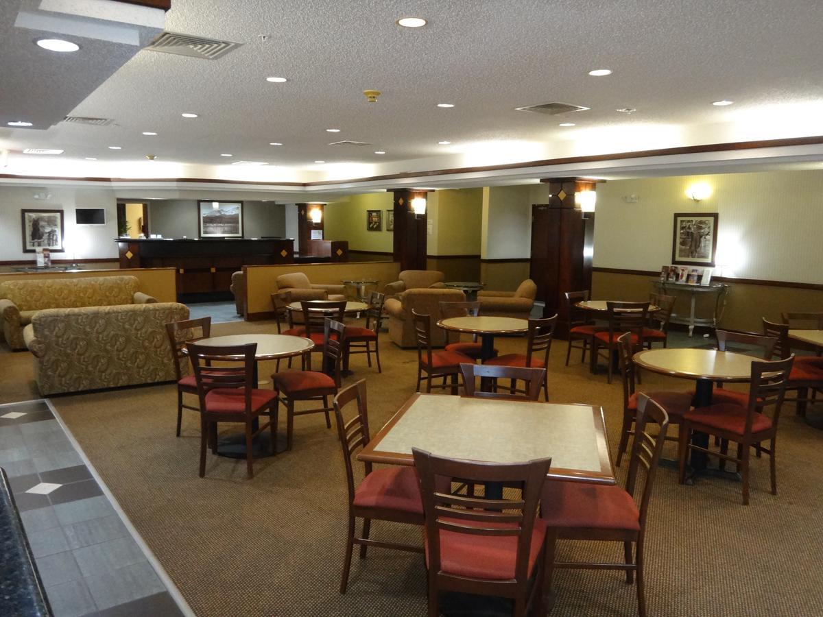 דודג' סיטי Windsor Inn & Suites מראה חיצוני תמונה
