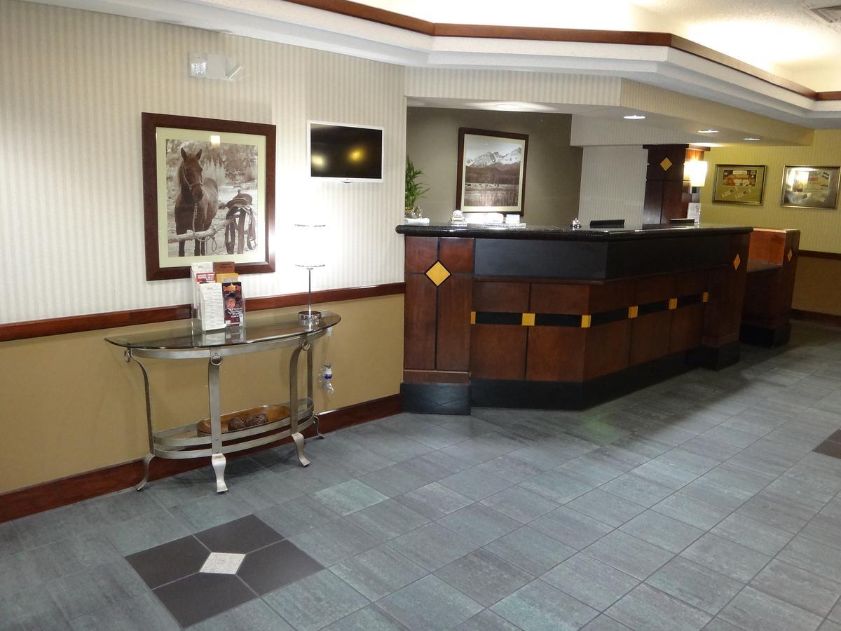 דודג' סיטי Windsor Inn & Suites מראה חיצוני תמונה