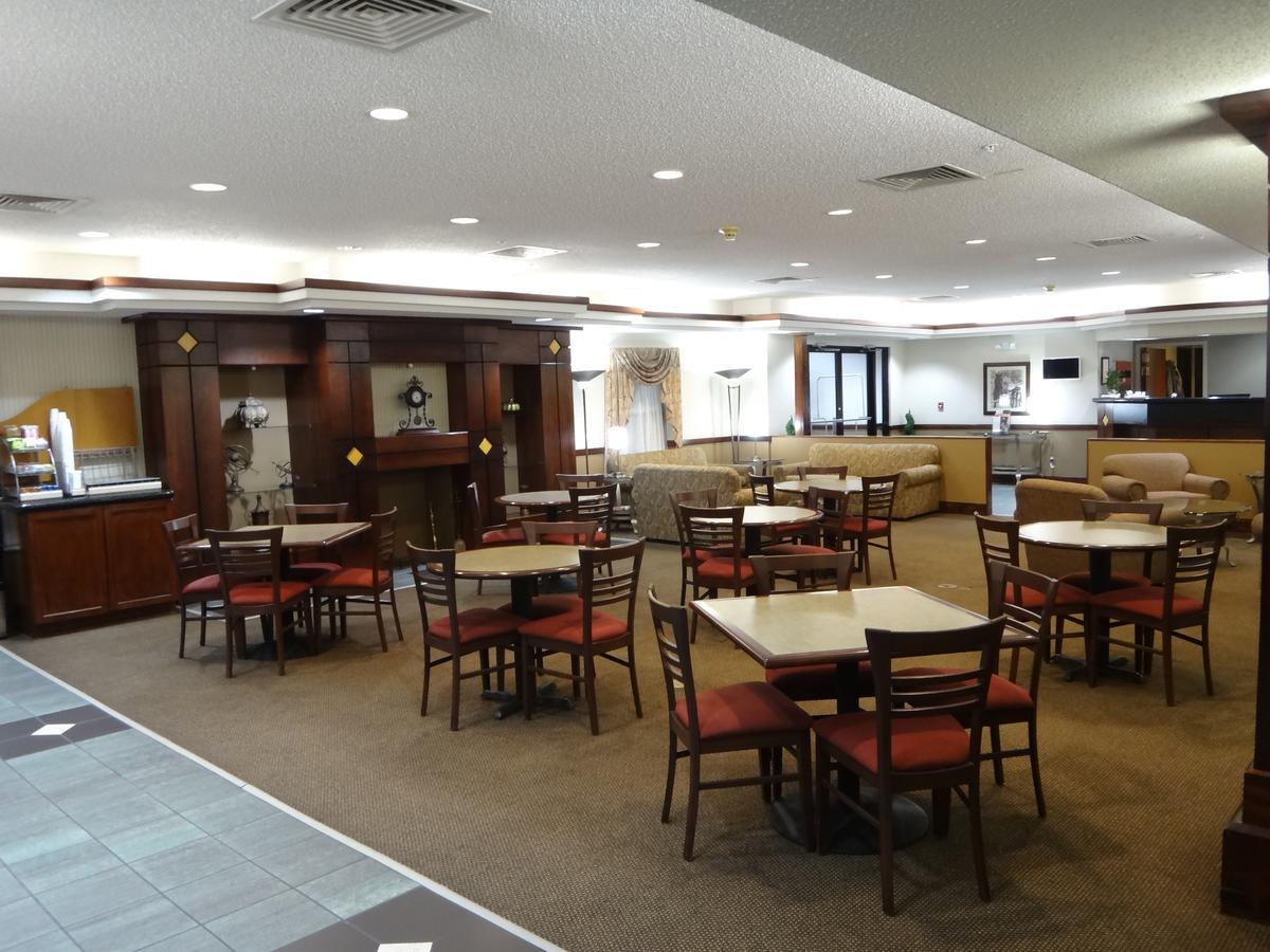 דודג' סיטי Windsor Inn & Suites מראה חיצוני תמונה