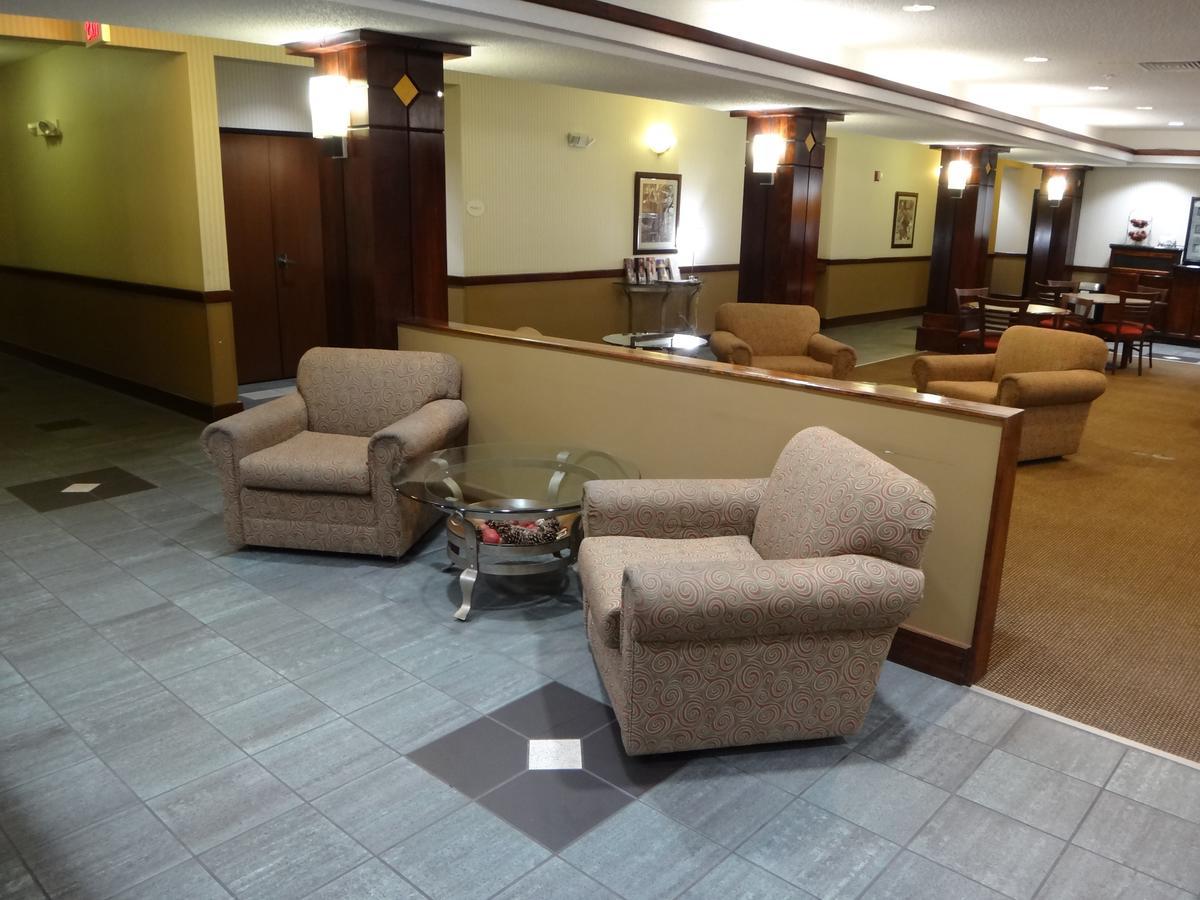 דודג' סיטי Windsor Inn & Suites מראה חיצוני תמונה