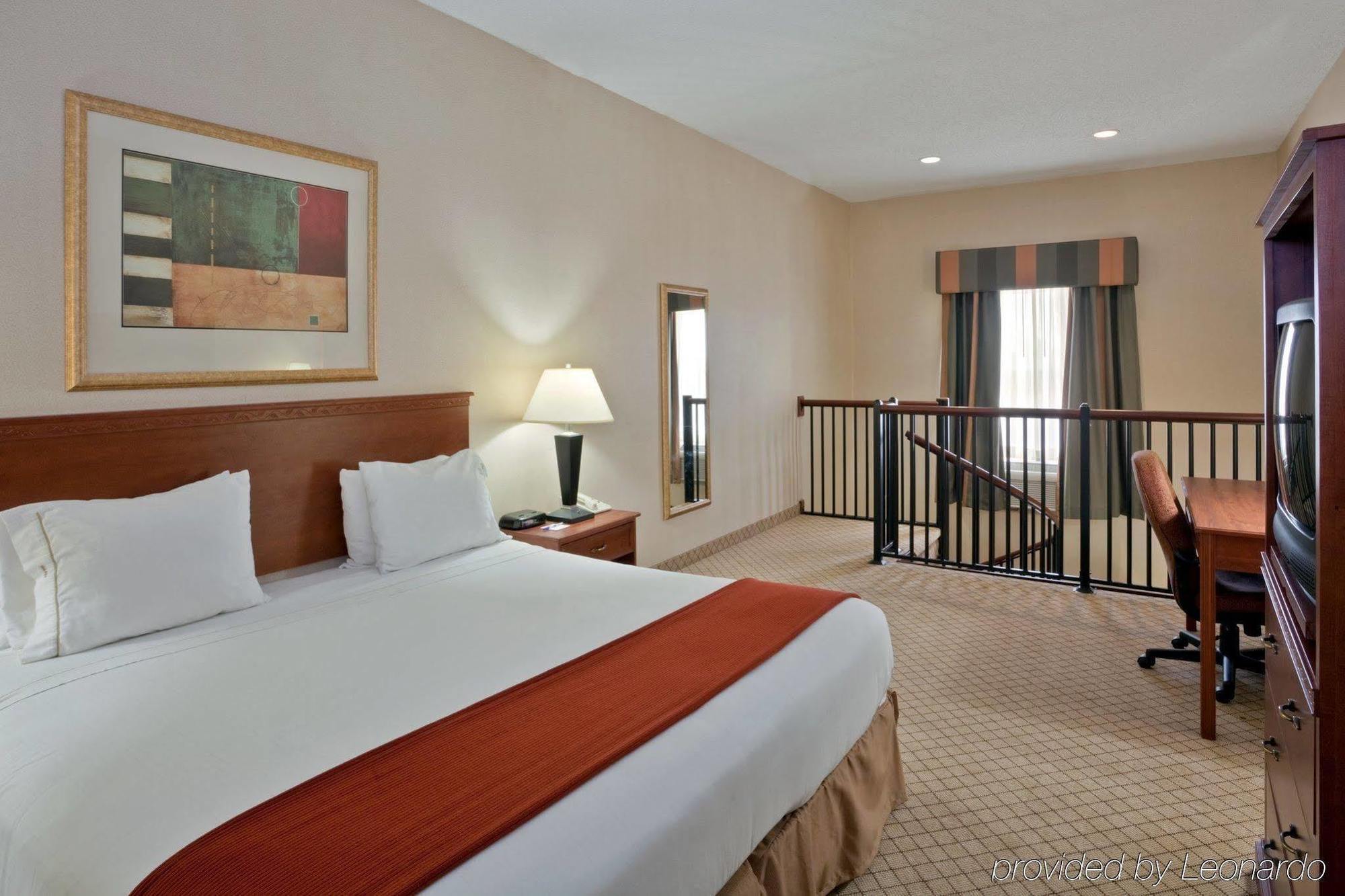 דודג' סיטי Windsor Inn & Suites מראה חיצוני תמונה