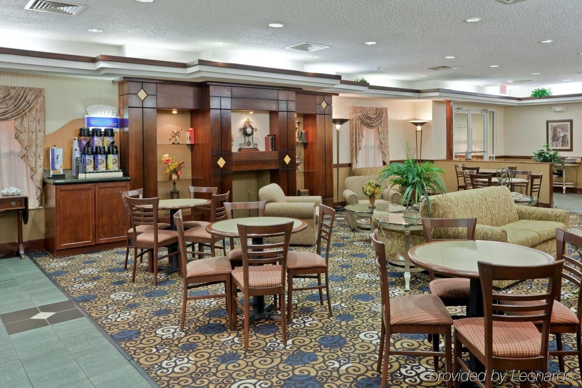 דודג' סיטי Windsor Inn & Suites מראה חיצוני תמונה